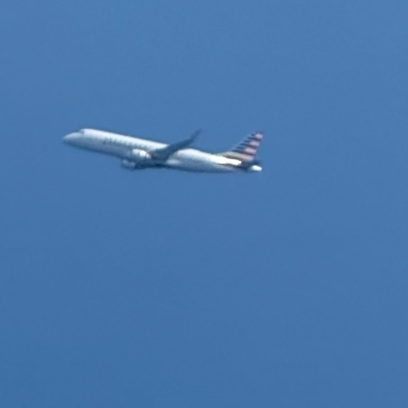 Meet your Posher, Lisa - Picture 1 of 1